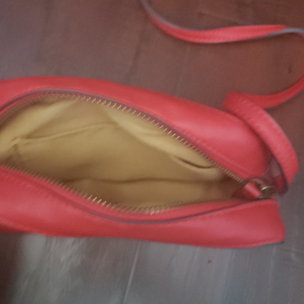 Purse - Picture 2 of 2